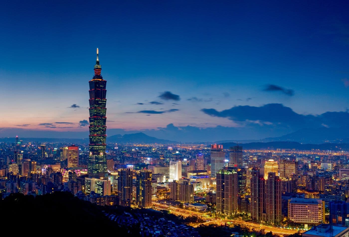 Taipei skyline with Taipei 101